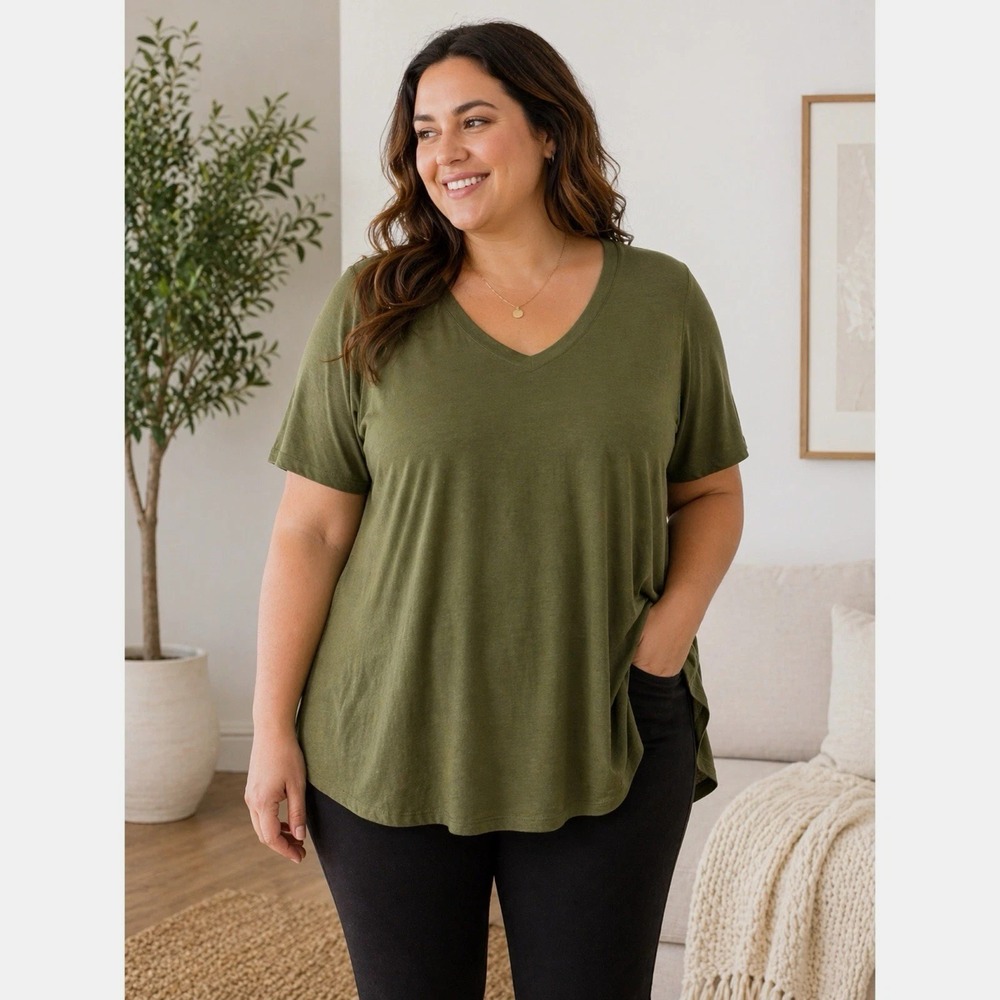 Athleta Breezy T-Shirt Women's 1X Olive Scoop V Neck Short Sleeve Active NWT $49